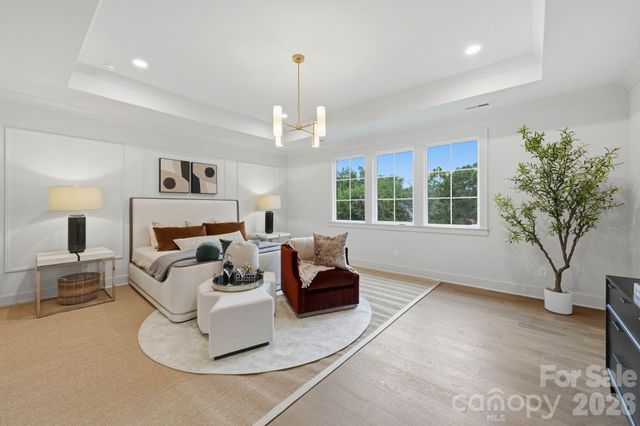 1117 Lomax Avenue, Charlotte, NC 28211