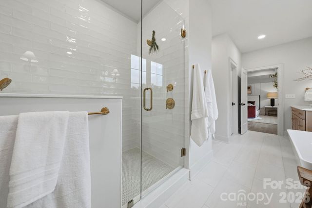 1117 Lomax Avenue, Charlotte, NC 28211