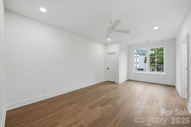 1117 Lomax Avenue, Charlotte, NC 28211