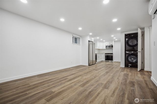 4424 S Holly Street, Seattle, WA 98118