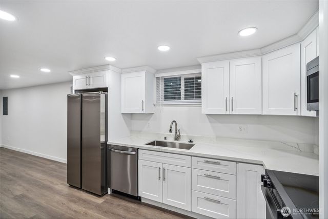 4424 S Holly Street, Seattle, WA 98118