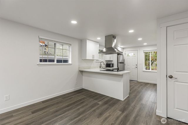 4424 S Holly Street, Seattle, WA 98118