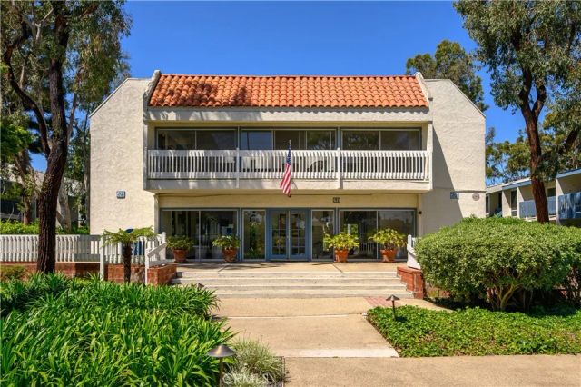 603 S Prospect Avenue 205, Redondo Beach, CA 90277