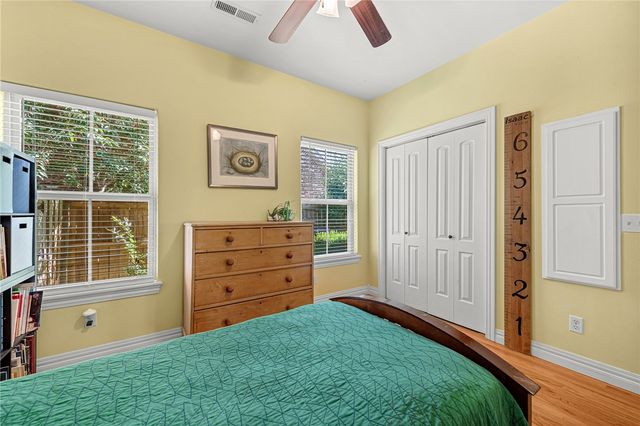 6403 S 36th Street, Rogers, AR 72758