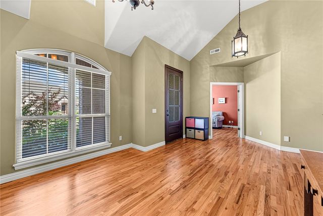 6403 S 36th Street, Rogers, AR 72758