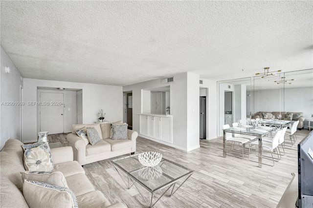 251 174th 1607, Sunny Isles Beach, FL 33160