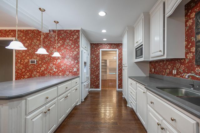 2704 W Twohig Avenue, San Angelo, TX 76901