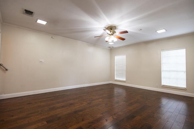 2704 W Twohig Avenue, San Angelo, TX 76901