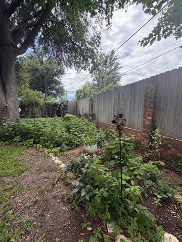 2704 W Twohig Avenue, San Angelo, TX 76901
