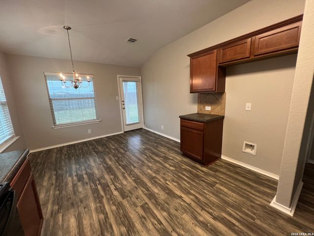 663 Tom Kemp Dr, New Braunfels, TX 78130