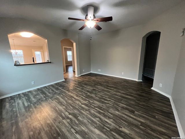 663 Tom Kemp Dr, New Braunfels, TX 78130