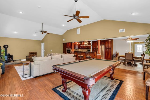 2 York Circle, Jackson, NJ 08527