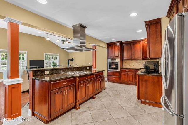 2 York Circle, Jackson, NJ 08527