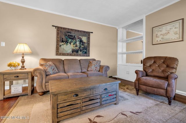 2 York Circle, Jackson, NJ 08527