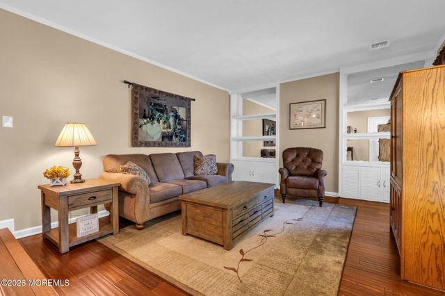 2 York Circle, Jackson, NJ 08527