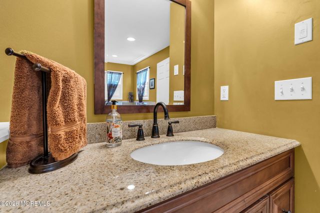 2 York Circle, Jackson, NJ 08527