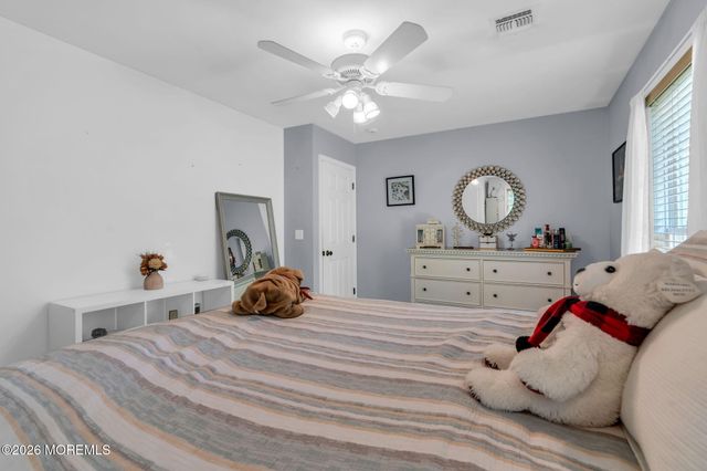 2 York Circle, Jackson, NJ 08527