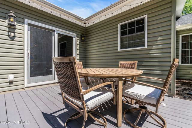 2 York Circle, Jackson, NJ 08527