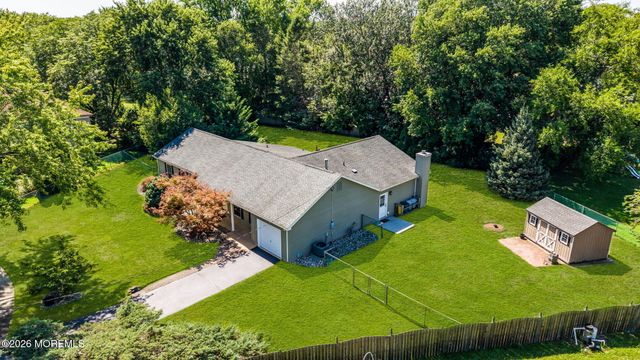 2 York Circle, Jackson, NJ 08527