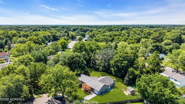2 York Circle, Jackson, NJ 08527