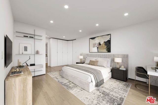 3625 Fredonia Drive 2, Los Angeles, CA 90068