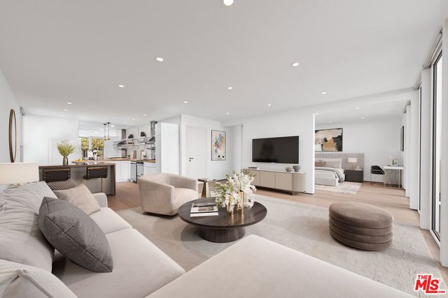 3625 Fredonia Drive 2, Los Angeles, CA 90068