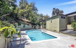 3625 Fredonia Drive 2, Los Angeles, CA 90068