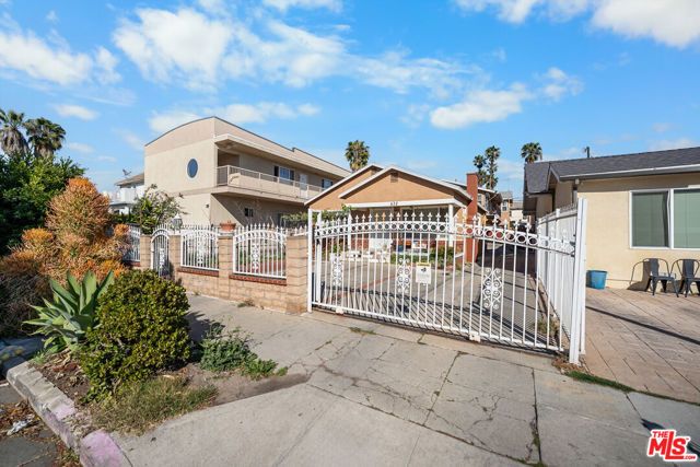432 N Harvard Boulevard, Los Angeles, CA 90004