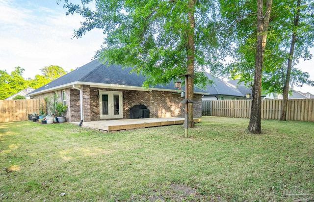 5614 Dunridge Dr, Pace, FL 32571
