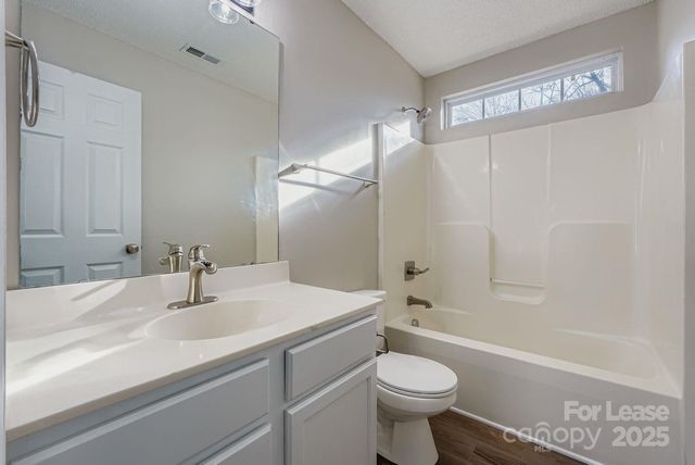 3538 Joel Turner Drive, Charlotte, NC 28216