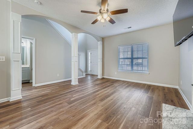 3538 Joel Turner Drive, Charlotte, NC 28216