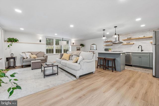 325 JENNIFER DR, Coatesville, PA 19320