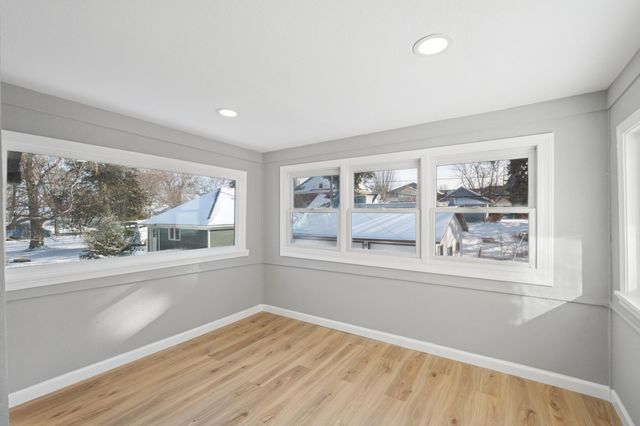 120 4th Avenue E, Shakopee, MN 55379