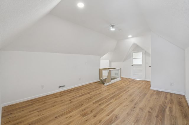 120 4th Avenue E, Shakopee, MN 55379