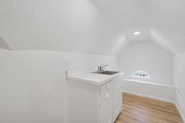 120 4th Avenue E, Shakopee, MN 55379