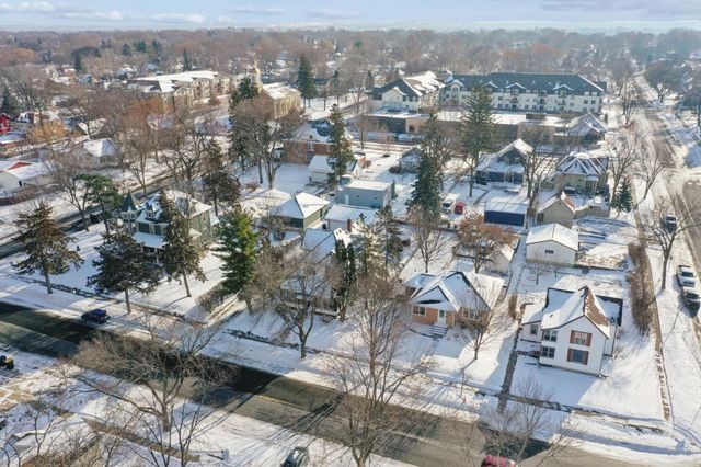 120 4th Avenue E, Shakopee, MN 55379