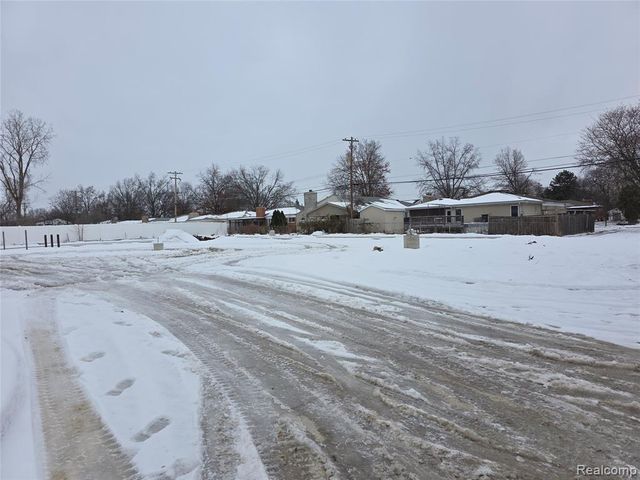 6428 N Inkster Road, Dearborn Heights, MI 48127