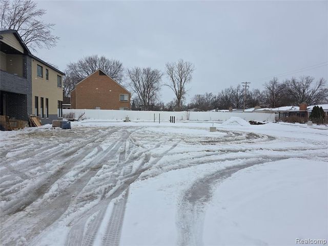 6428 N Inkster Road, Dearborn Heights, MI 48127