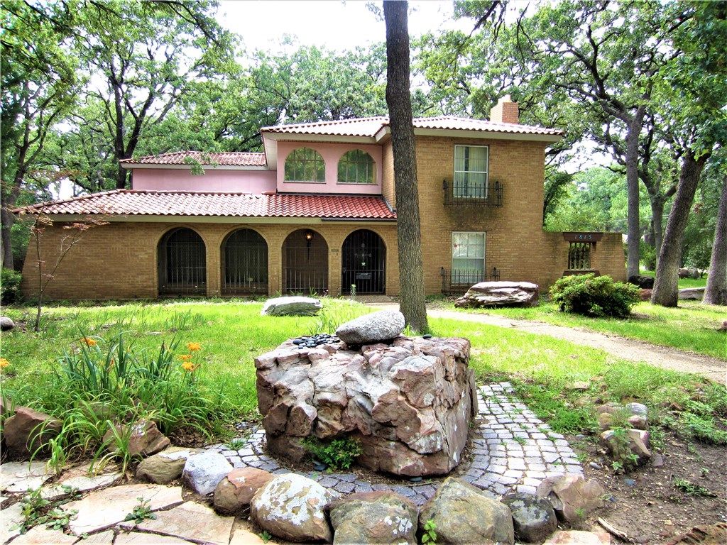 1815 Greenwood Drive, Denton, TX 76209