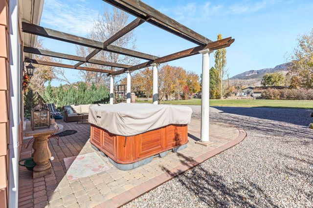 390 N 100 W, Monroe, UT 84754