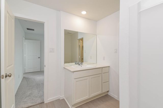 355 Bush Meadow Lane, Magnolia, TX 77354