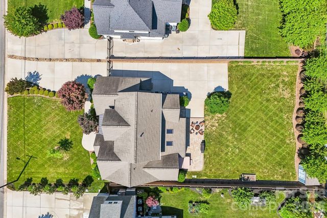 2032 Eaton Road, Charlotte, NC 28205