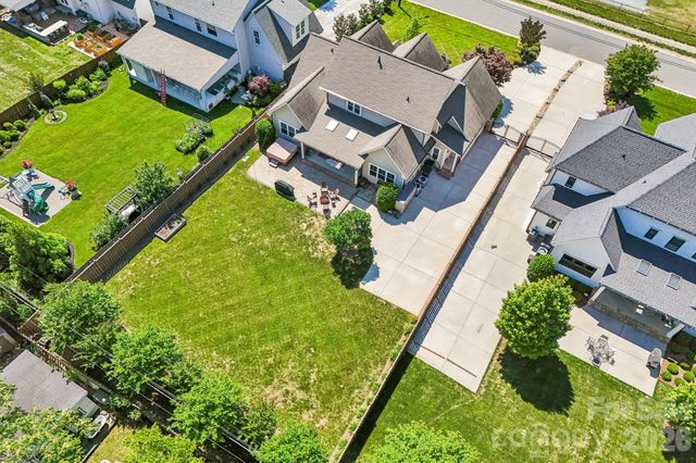 2032 Eaton Road, Charlotte, NC 28205