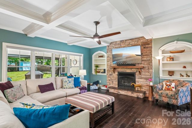 2032 Eaton Road, Charlotte, NC 28205