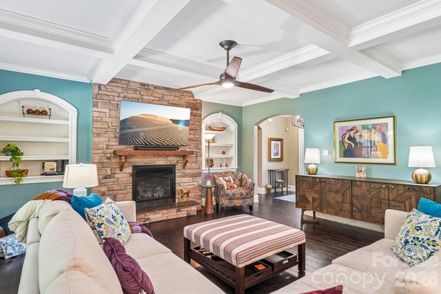 2032 Eaton Road, Charlotte, NC 28205