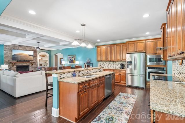2032 Eaton Road, Charlotte, NC 28205