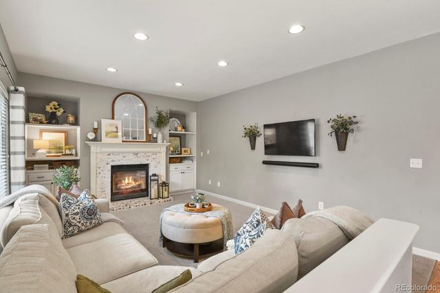 8980 Miners Drive, Highlands Ranch, CO 80126