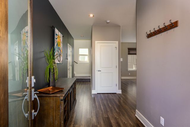 2341 NW Debron Lane, Bend, OR 97703