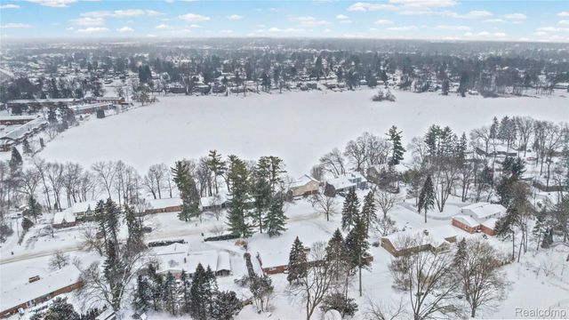 6380 Wellesley Terrace, Village Of Clarkston, MI 48346