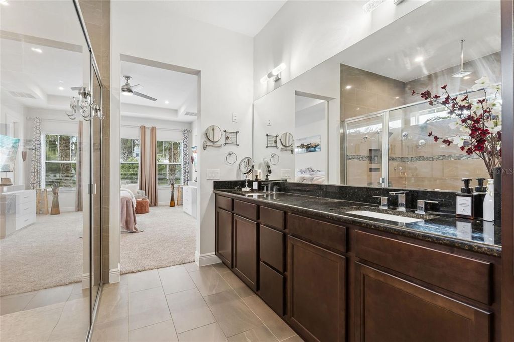Image 16 of property listing at 8033 NEMOURS PARKWAY, Orlando, FL 32827